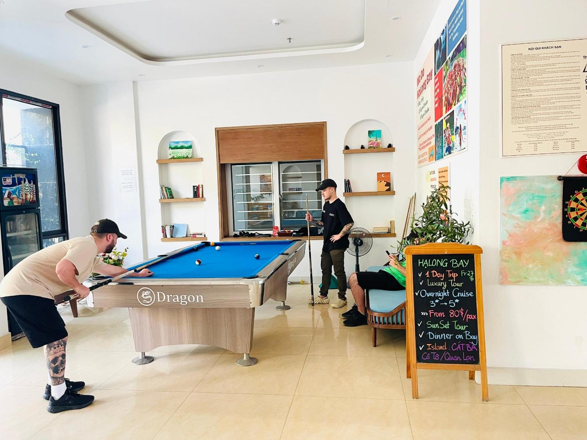 The Light Hostel Ha Long Buitenkant foto