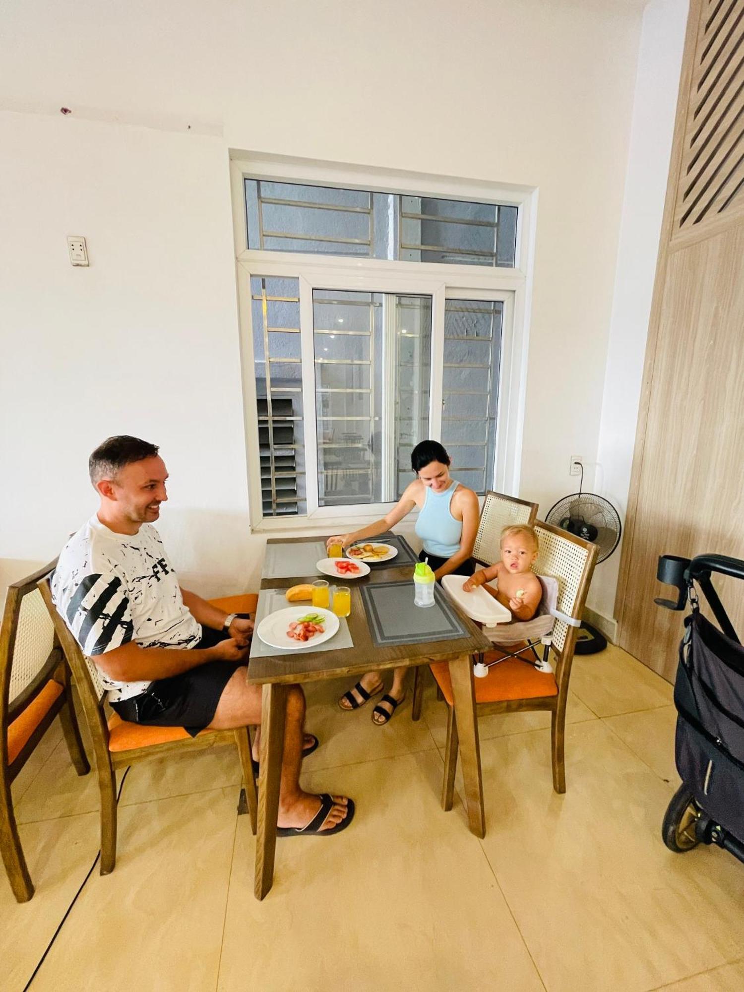 The Light Hostel Ha Long Buitenkant foto